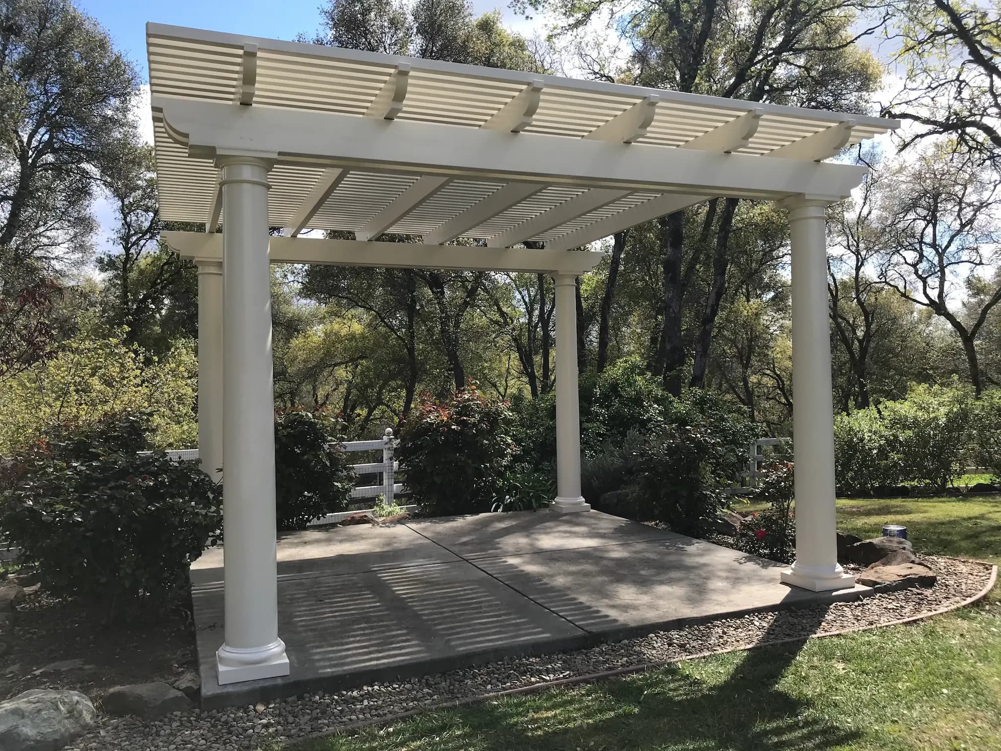 Freestanding patio cover installed in Sacramento area by DCI Patios