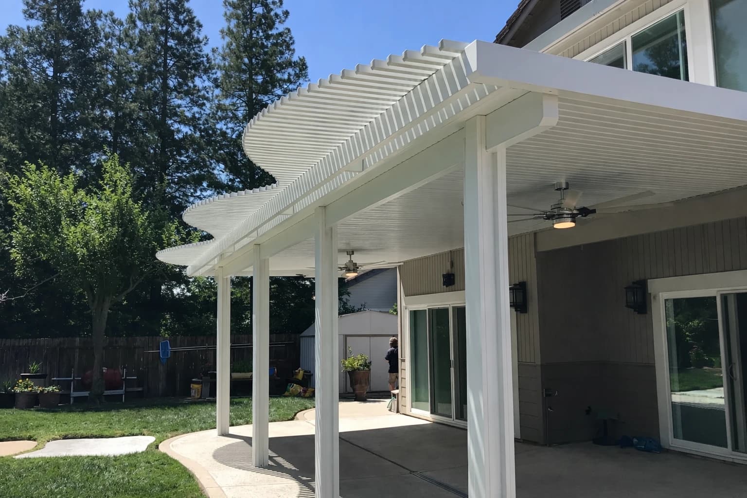Combination patio cover installed in Sacramento area by DCI Patios